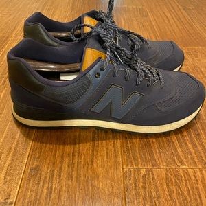 Men’s New Balance 574 Classic Shoes Size 10.5